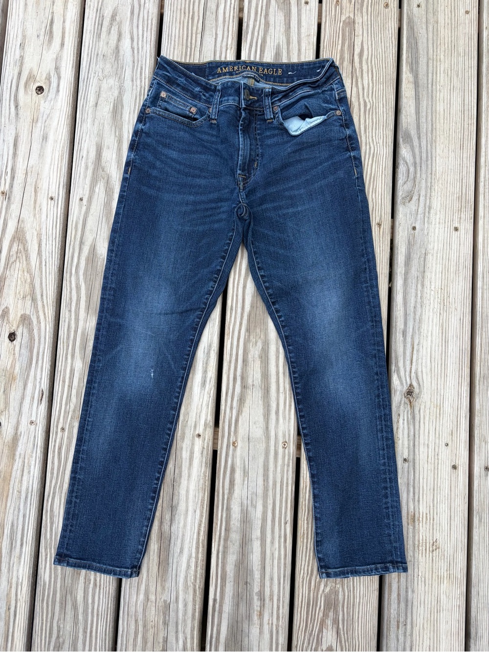 American Eagle Slim Straight Jeans size 28 X 28 Medium Wash Preppy Classic